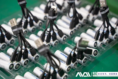 Prednosti in trendi USB-litijevih baterij za polnjenje, ki nadomeščajo suhe b...