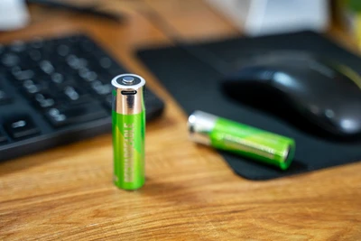 2000 mAh 18650 litijeva baterija